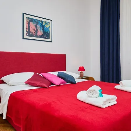 Seaview Ploce Apartment *